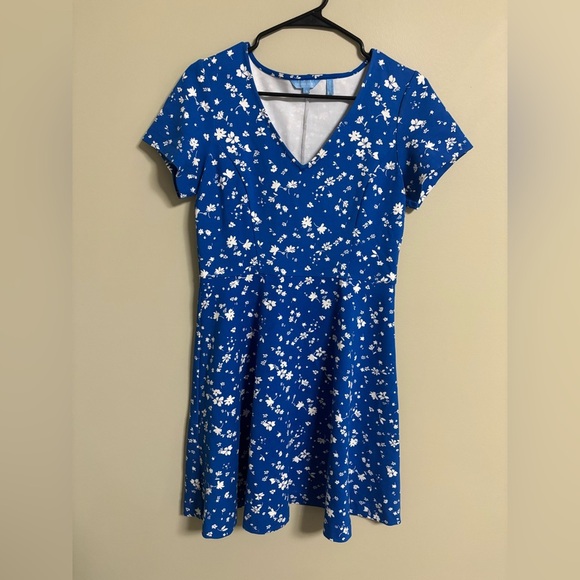 Draper James Blue Floral V Neck Ponte Love Circle Dress Size Small Short Sleeve - Picture 1 of 6